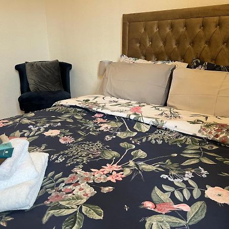 Park View Serviced Apartment - Next To Northolt Tube Station - Near Central London & Wembley Zewnętrze zdjęcie