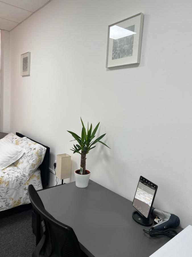 Park View Serviced Apartment - Next To Northolt Tube Station - Near Central London & Wembley Zewnętrze zdjęcie