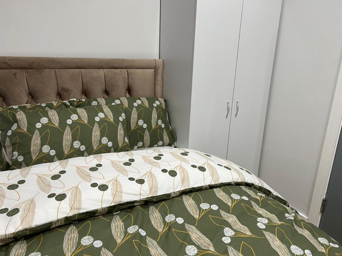 Park View Serviced Apartment - Next To Northolt Tube Station - Near Central London & Wembley Zewnętrze zdjęcie