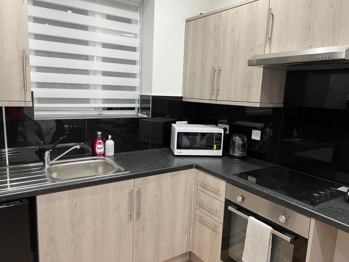 Park View Serviced Apartment - Next To Northolt Tube Station - Near Central London & Wembley Zewnętrze zdjęcie