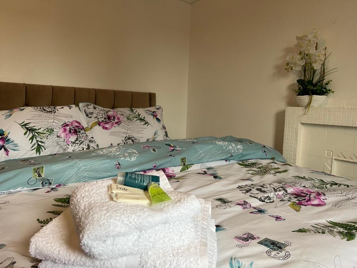 Park View Serviced Apartment - Next To Northolt Tube Station - Near Central London & Wembley Zewnętrze zdjęcie